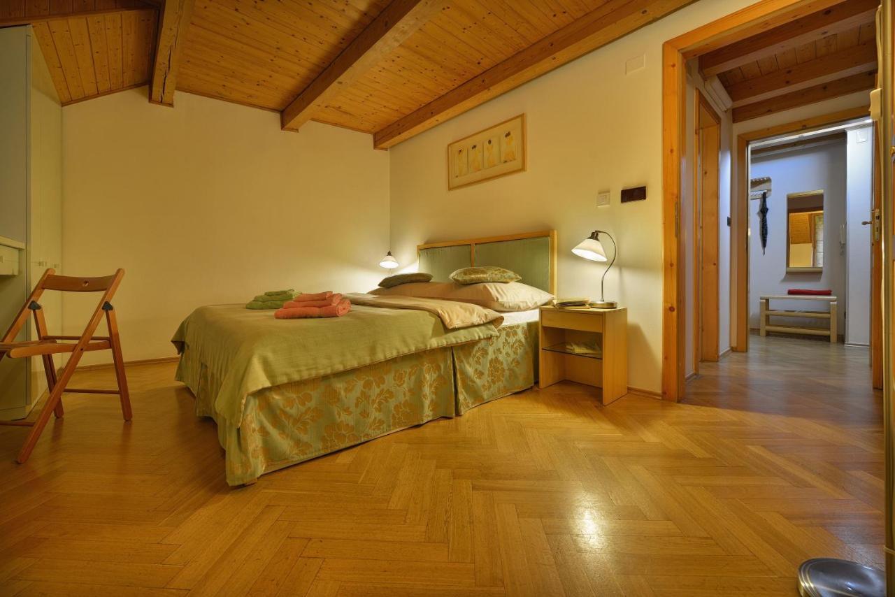 Old Town Apartments Tyn Prague Extérieur photo